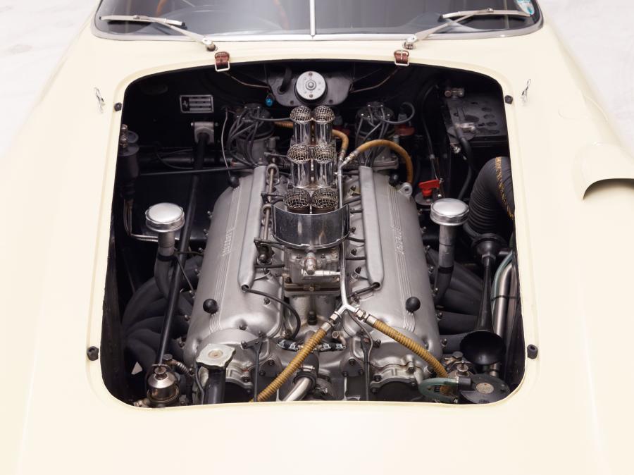 Ferrari 410 Berlinetta Speciale 1955 года  (фото 27 из 47)